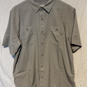 NWOT Orvis Classic Collection Men's Short-Sleeve Button-Down Shirt Gray Pockets